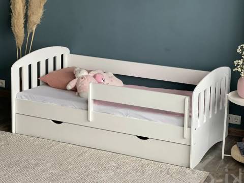 Кровать подростковая Классика с бортиком